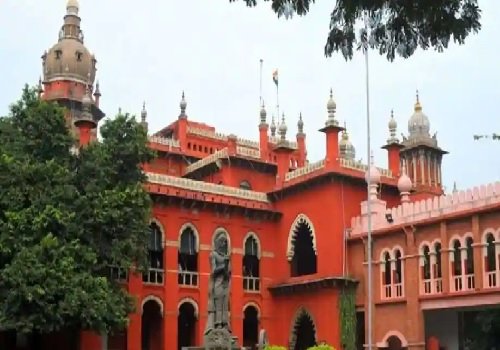कोविड-19 की दूसरी लहर के लिए निर्वाचन आयोग अकेले जिम्मेदार : Madras High Court