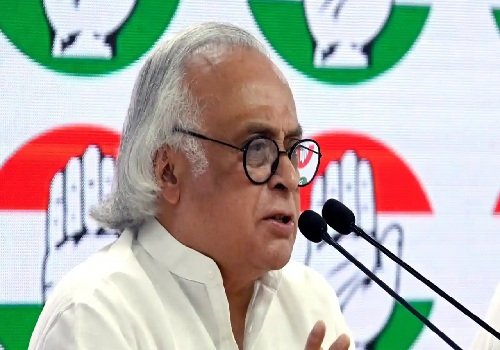 GST कटौती को लेकर कांग्रेस का प्रधानमंत्री पर तीखी टिप्पणी, श्रेय लेने का लगाया आरोप