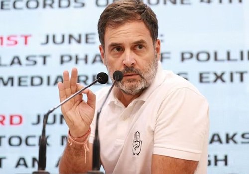 सीकर : NEET अभ्यर्थी की मौत के बाद राहुल गांधी ने परिजनों से की बात, परीक्षा व्यवस्था पर फिर उठे सवाल