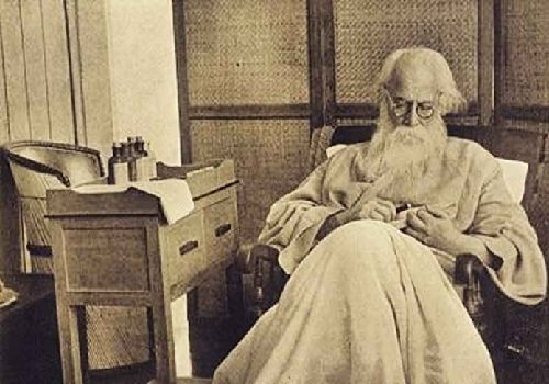 टैगोर को महज एक महान कवि के रूप में देखना उनके व्यक्तित्व का सतही मूल्यांकण होगा