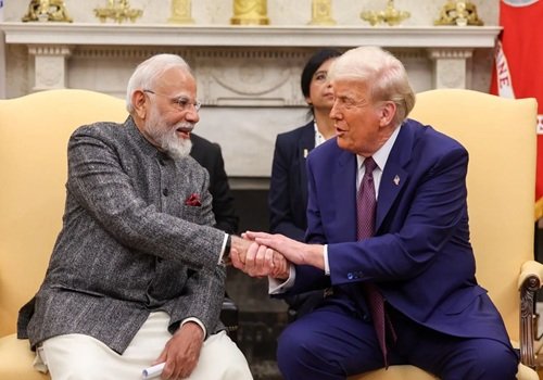 2014 के बाद के भारत का आलोचनात्मक विवेचन : तो सचमुच नरेन्द्र मोदी की सरकार क्रूर पूंजीवार के मजबूत बना रही है?