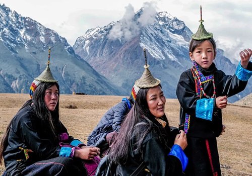 हिमालय : विकास, पर्यावरण, पारिस्थितिकीय संतुलन और स्थानिय निवासियों का भविष्य