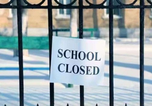 पूर्वोत्तर : मणिपुर में फिर बंद हुए स्कूल, गंभीर व भयंकर संकट की ओर बढ़ता एक शांत प्रदेश
