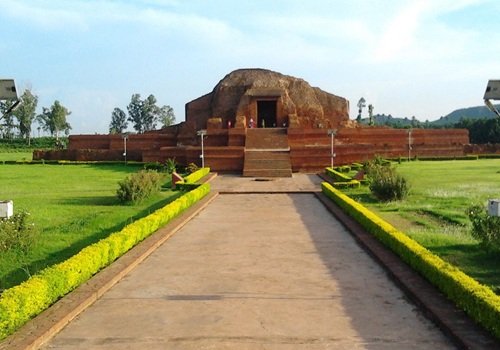 राजमहल की पहाड़ियों से उठती सभ्यता की गुंज